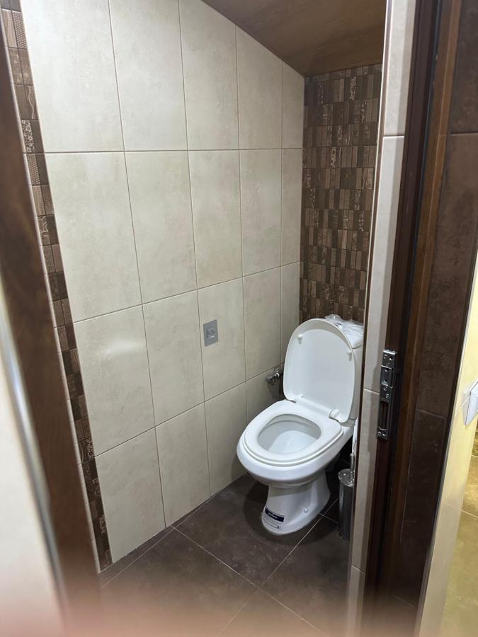 Favorit Hotel-Hostel Ереван Экстерьер фото
